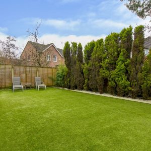 BuzzGrass Elite artificial grass used to create a beautiful garden